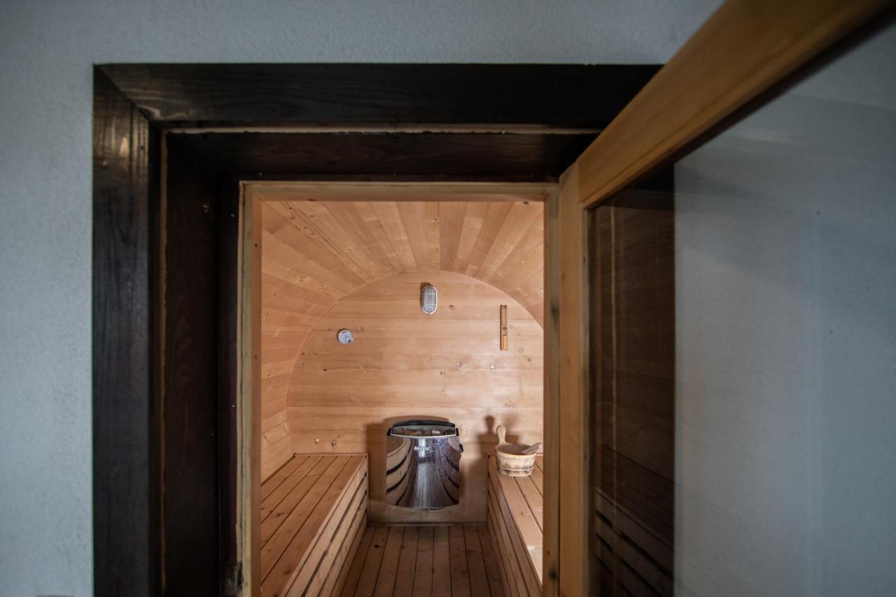 Casa Arcadia 1 Piscina,Jacuzzi, Sauna Buzau Bagian luar foto
